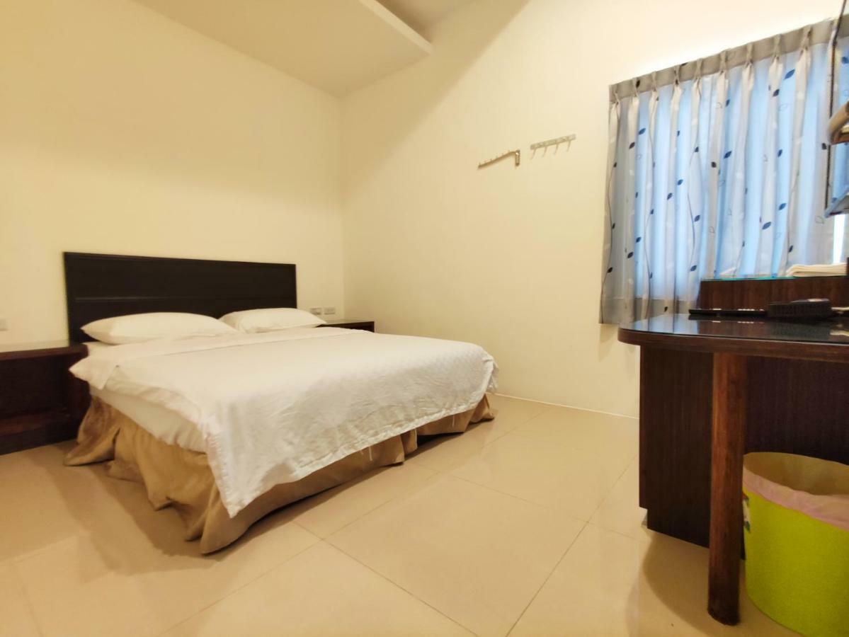Feng Homestay Zhongpu Exterior photo