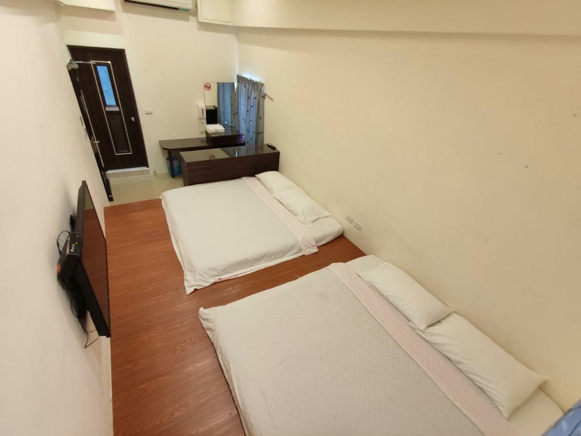 Feng Homestay Zhongpu Exterior photo