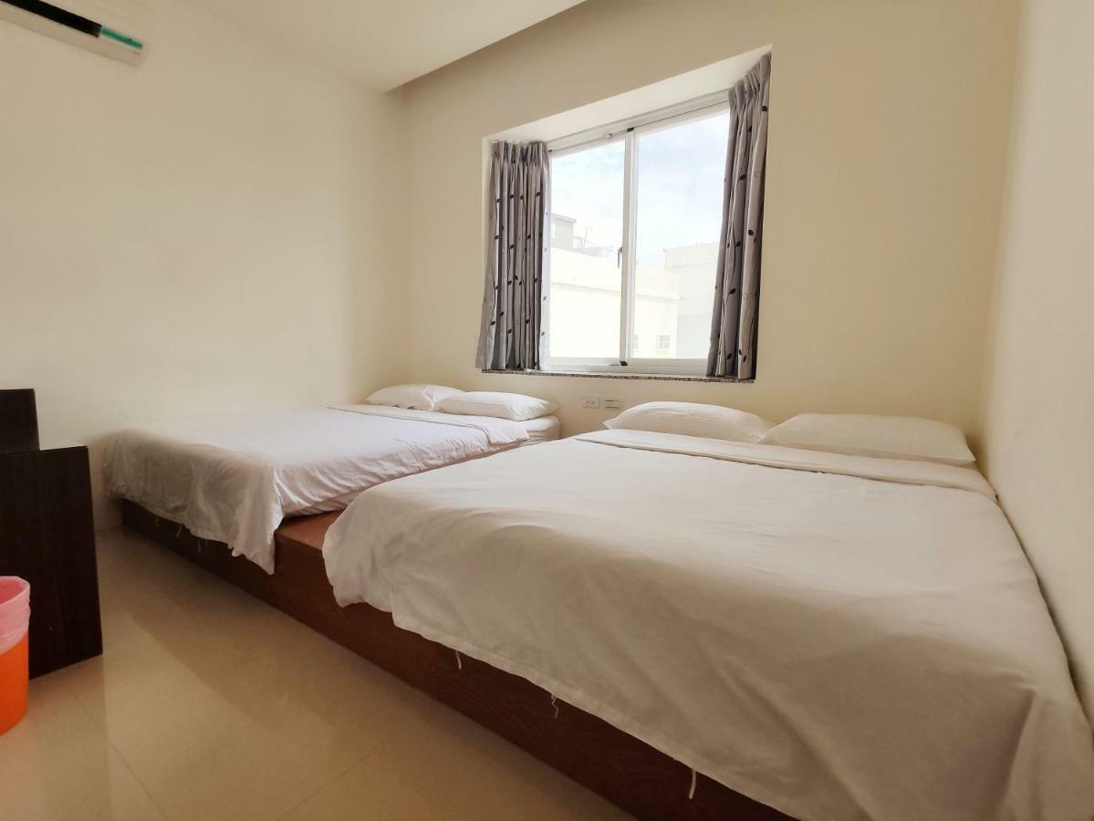 Feng Homestay Zhongpu Exterior photo